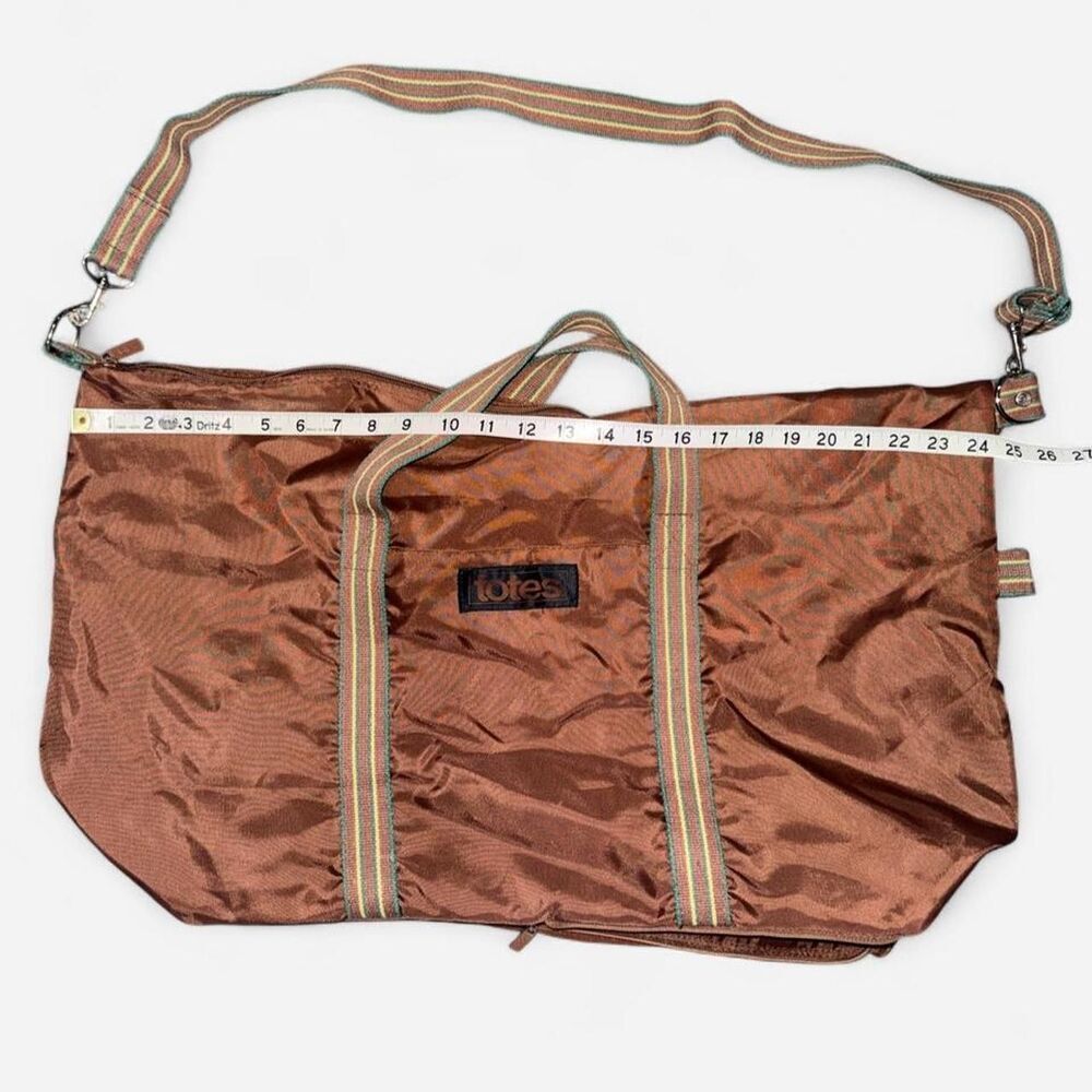 Totes Brown Nylon Weekender Bag, Duffle Bag for Travel, Collapsible tote bag - Picture 3 of 8